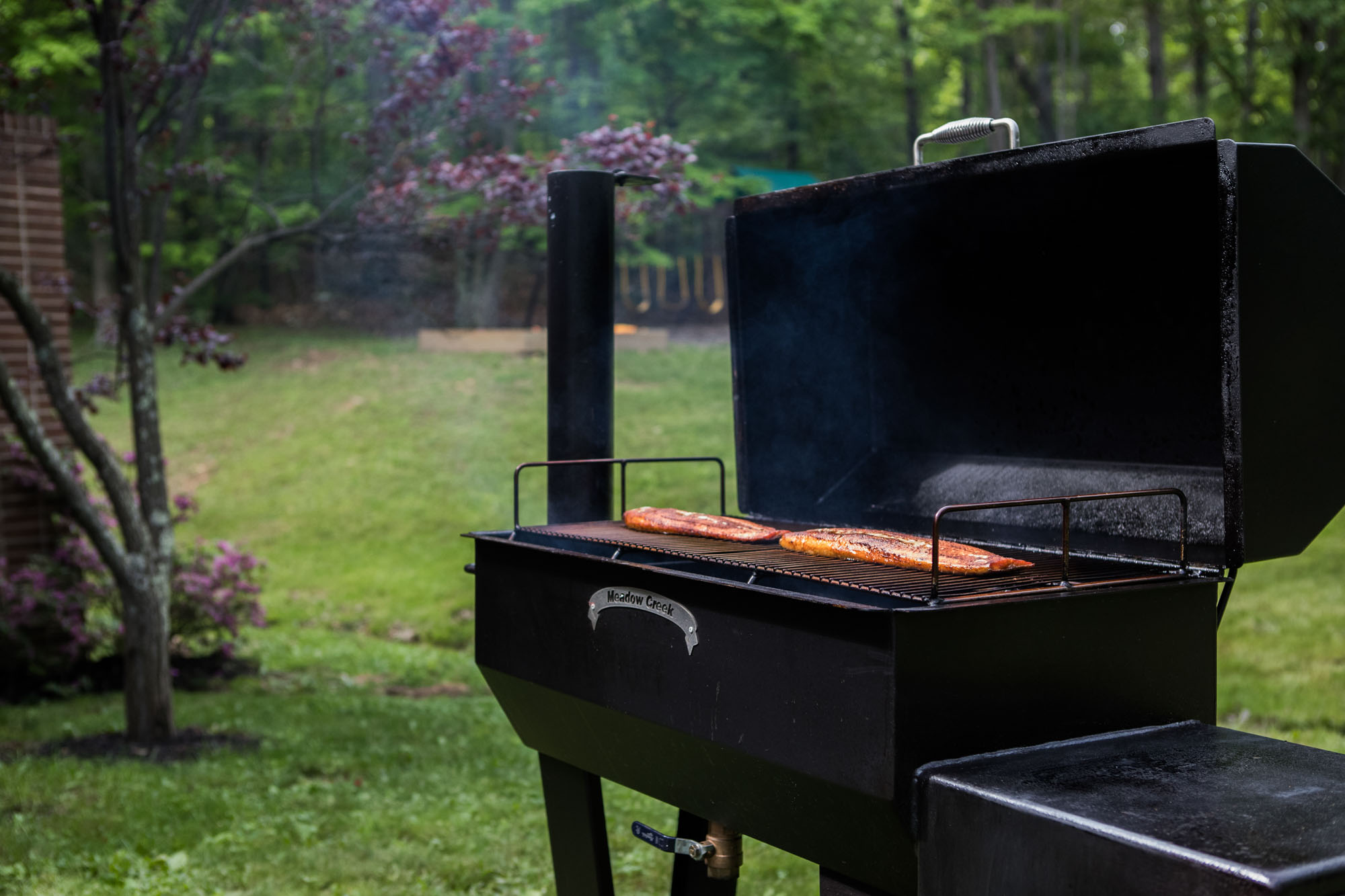 Smoking Steelhead on Meadow Creek SQ36 Offset Smoker