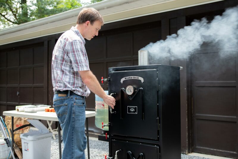 Meadow Creek BX25 Box Smoker