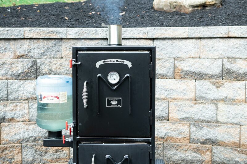 Meadow Creek BX25 Box Smoker