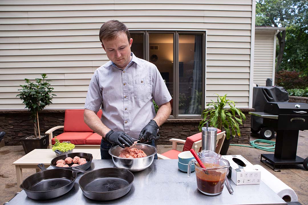 Measuring the Meatballs